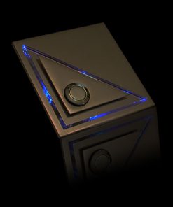Designer Klingel Messing mit versetztem LED bel Glas Aufsatz als Dreieck