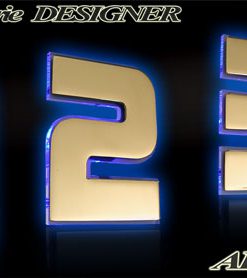 Hausnummer Serie DESIGNER Messing mit Glasbeleuchtung